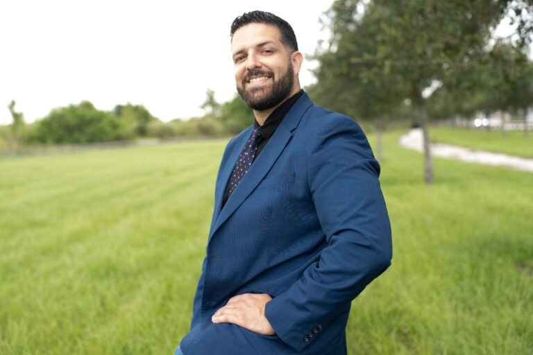 Realtor in Miami The Listing Office Eli Vega